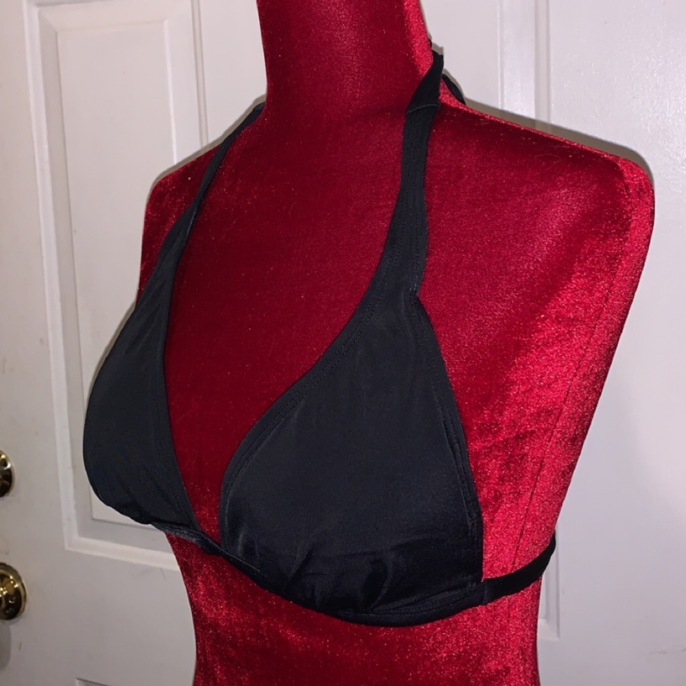 H&M Black bathing suit top